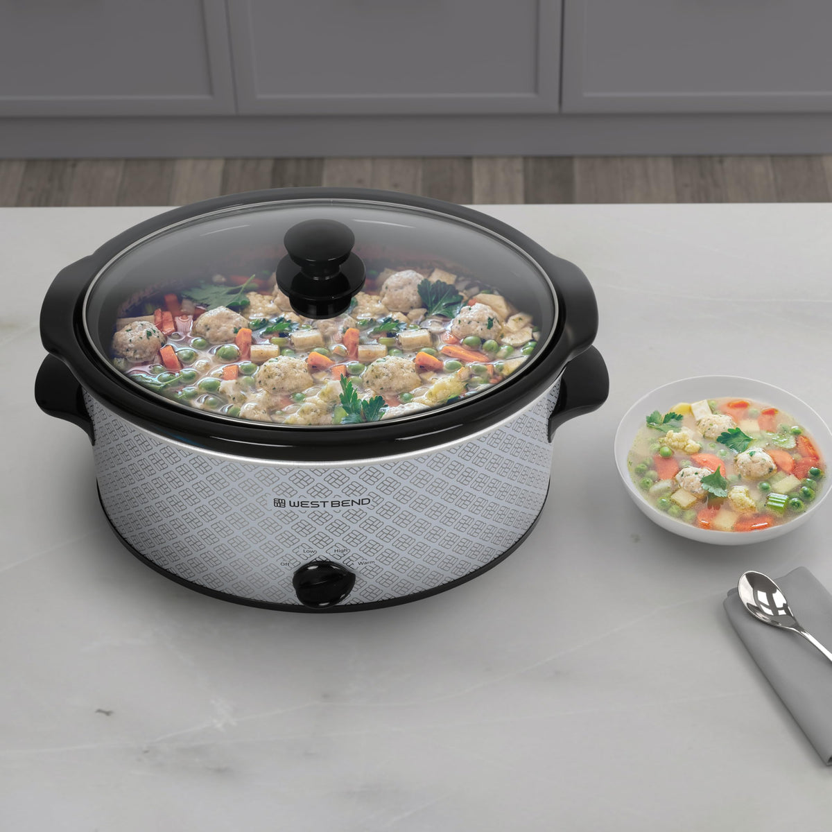 6-Quart Slow Cooker with Ceramic Crockpot and Glass Lid Q53907